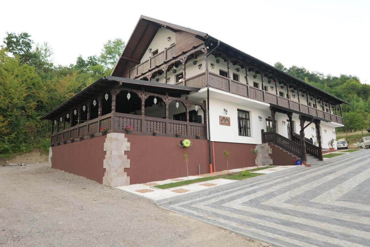 Ferienwohnung Mosia Dar In Rai Berbesti Exterior foto