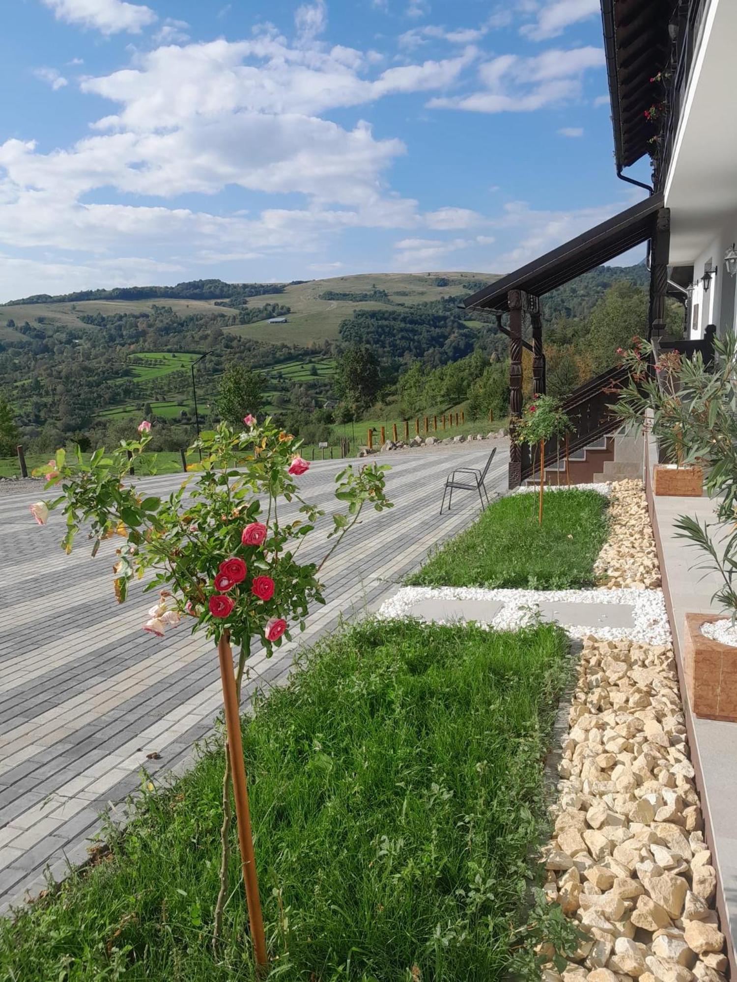 Ferienwohnung Mosia Dar In Rai Berbesti Exterior foto